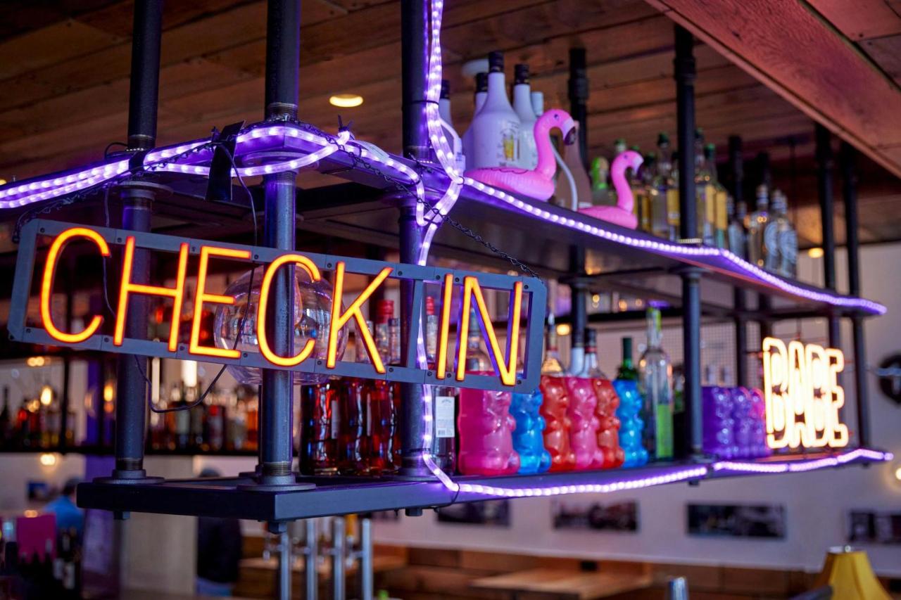 | Moxy Washington, DC Downtown