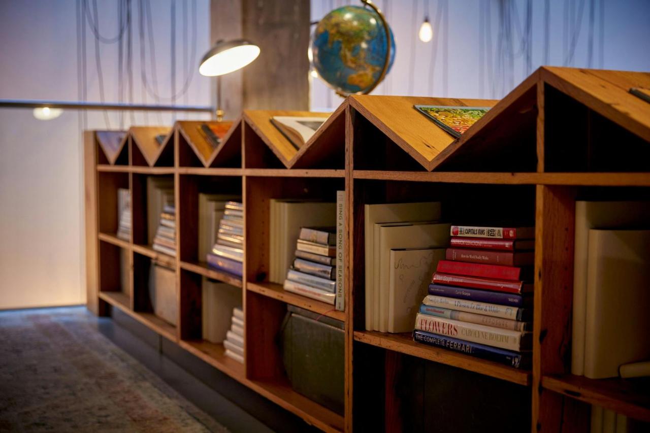 | Moxy Washington, DC Downtown
