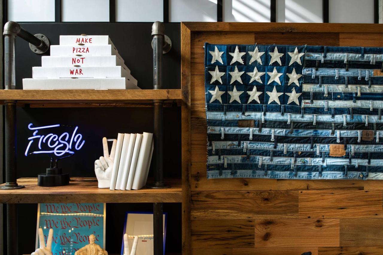 | Moxy Washington, DC Downtown