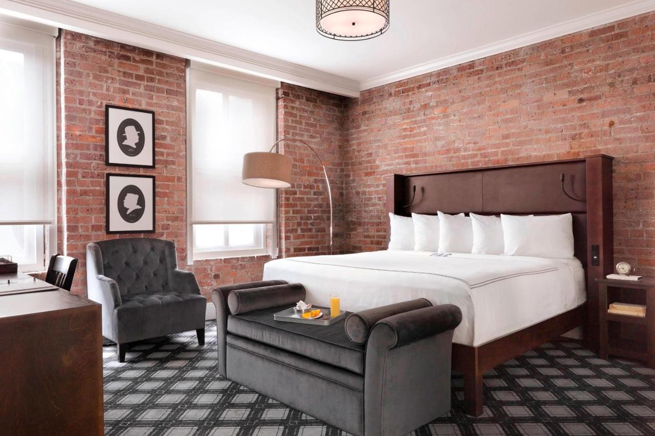 Deluxe King Room at Q&C Hotel and Bar, New Orleans, Autograph Collection