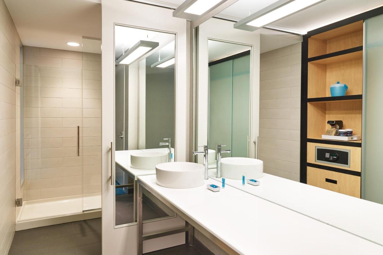 King Room - Hearing Accessible/High Floor at Aloft by Marriott Louisville Downtown