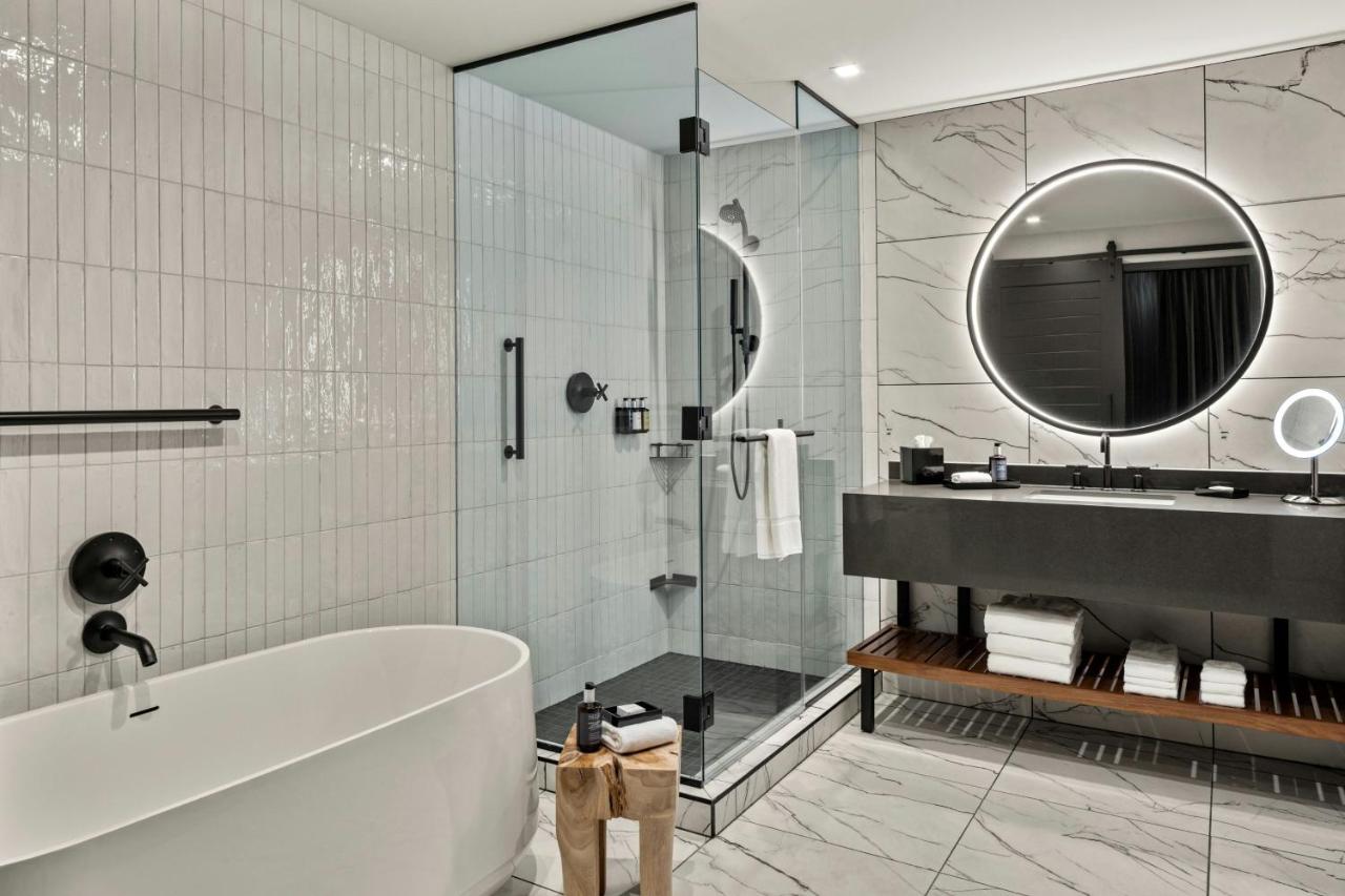 One-Bedroom King Suite with Balcony and City View at The Trade, Autograph Collection