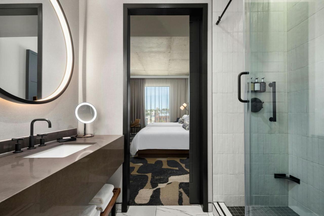 Standard Queen Room with Two Queen Beds, City View and Adapted Tub - Mobility and Hearing Accessible at The Trade, Autograph Collection