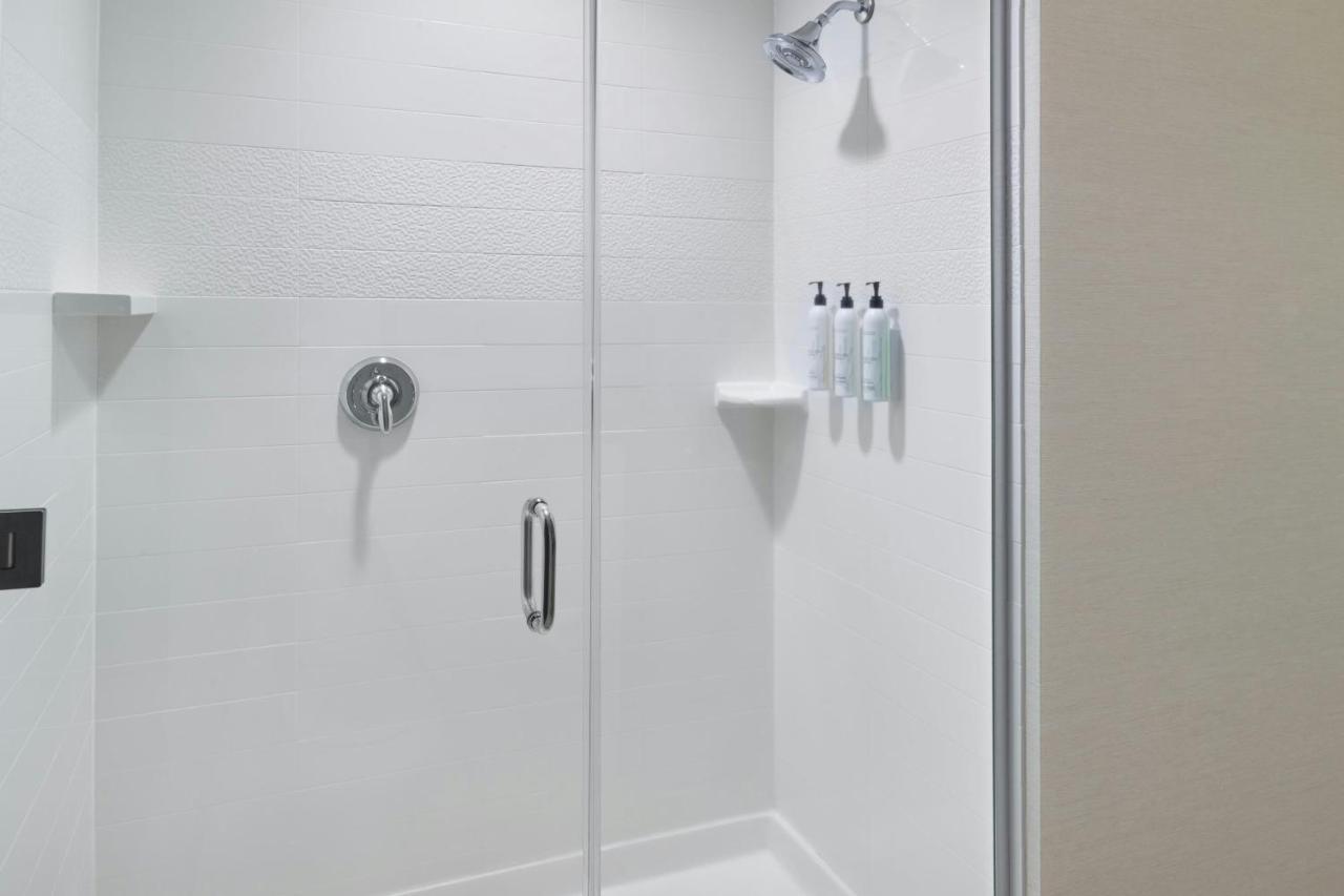 | Fairfield Inn & Suites by Marriott Jackson