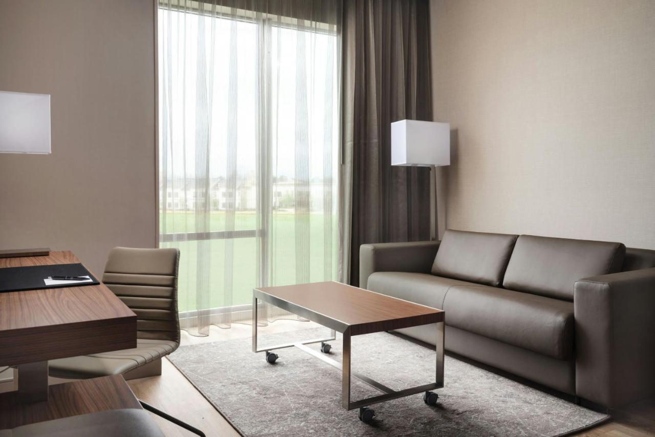 King Room with Sofa Bed - Hearing Accessible at AC Hotel by Marriott Jackson Ridgeland