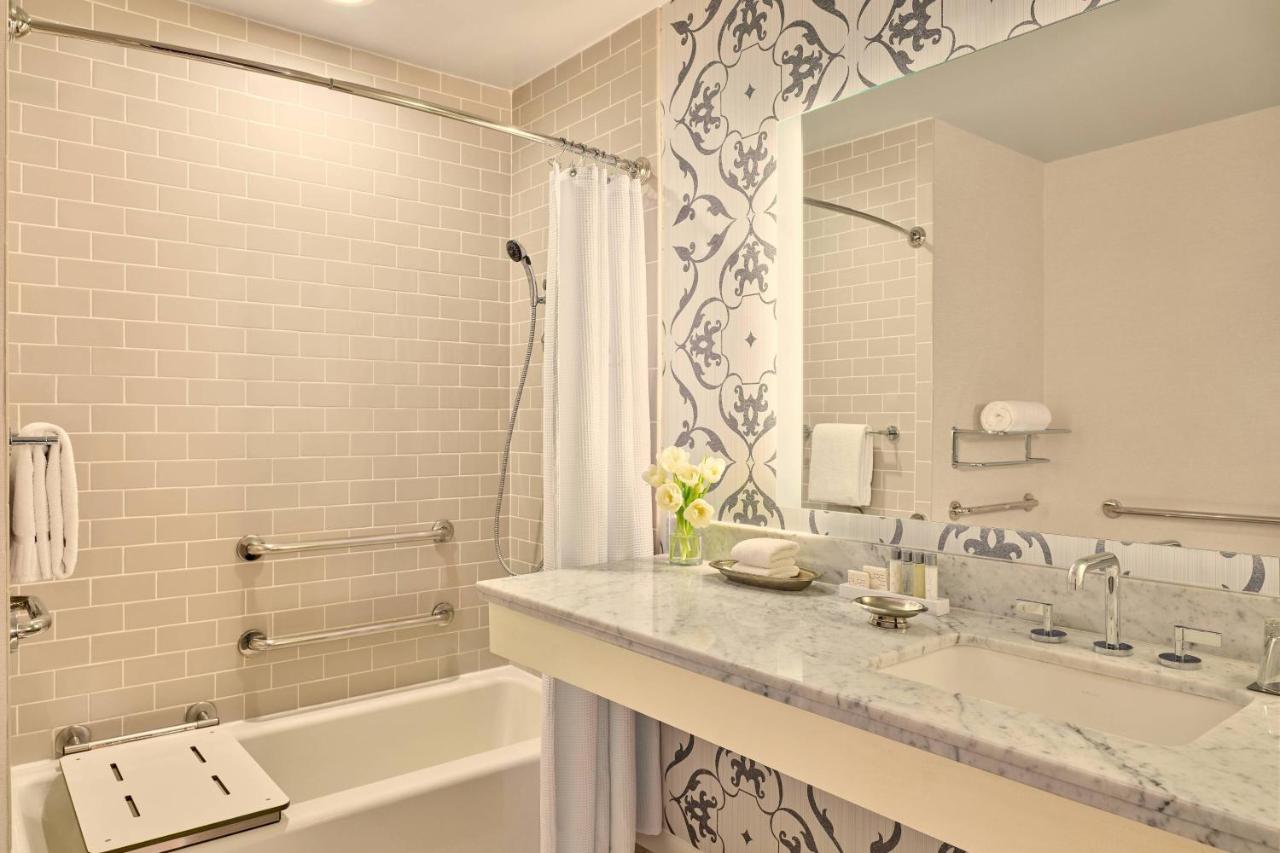 Author’s King, Guest room, 1 King, High Floor at Morrison House Old Town Alexandria, Autograph Collection