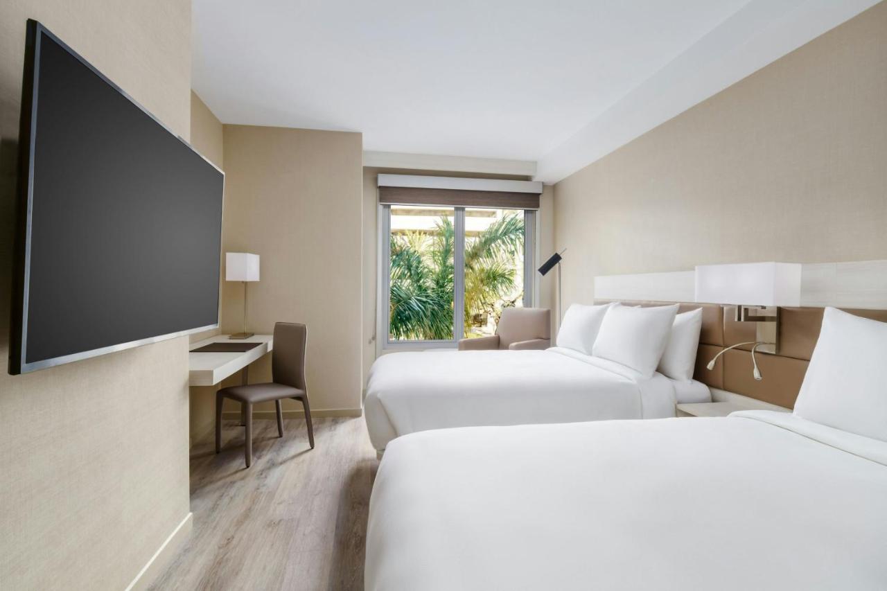 | AC Hotel by Marriott St Petersburg Downtown