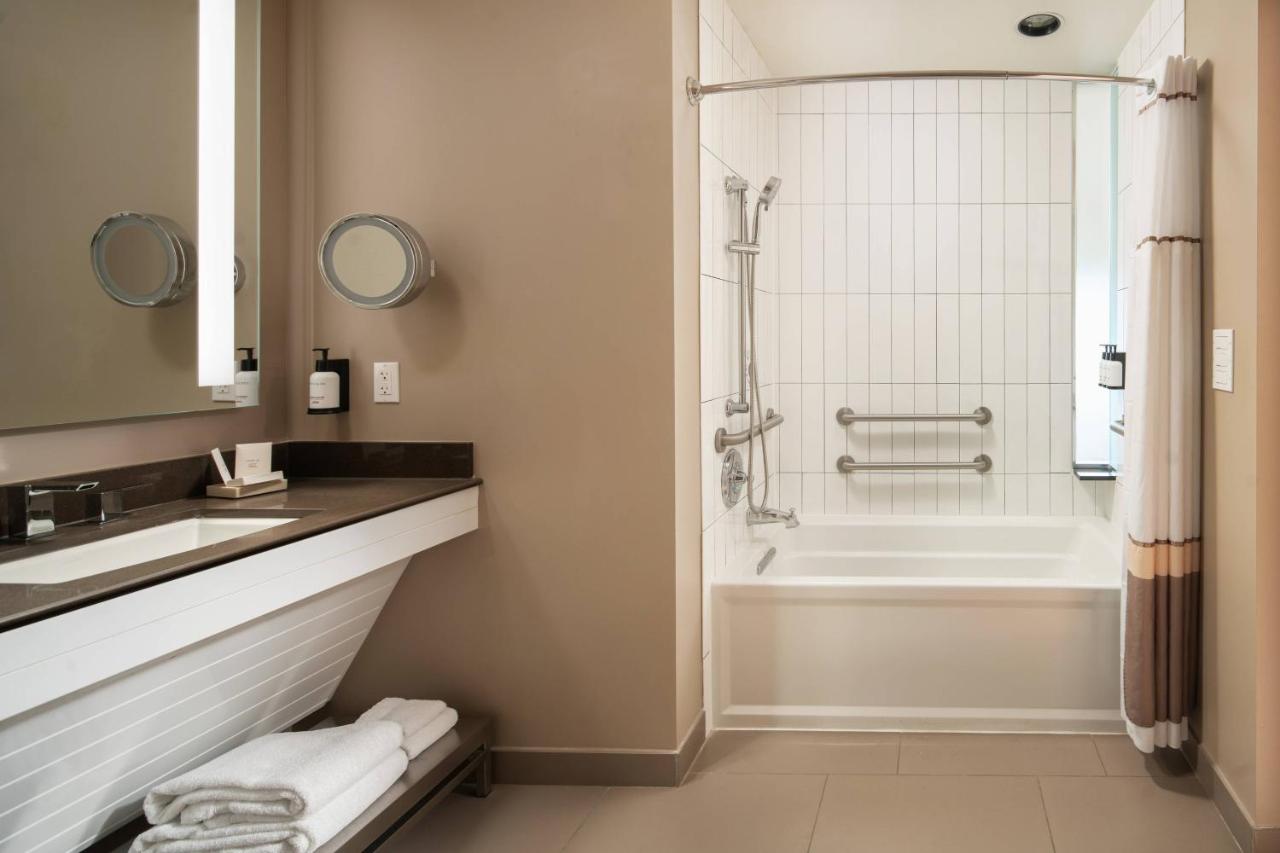 | Epicurean Hotel, Autograph Collection