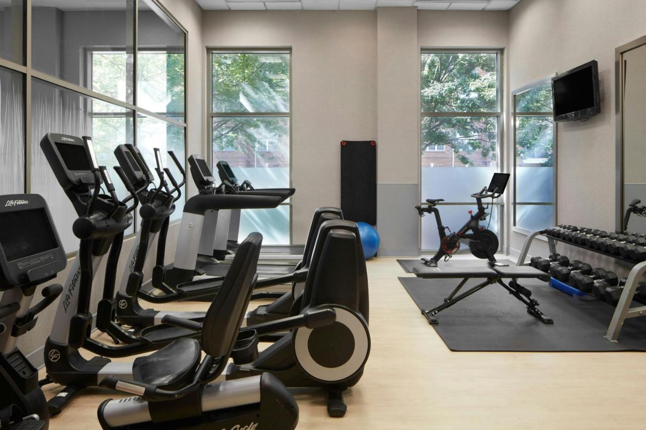 | Residence Inn by Marriott Arlington Courthouse