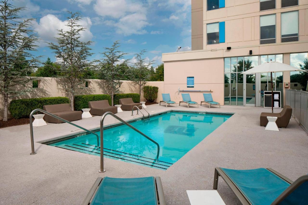 | Aloft Rogers - Bentonville