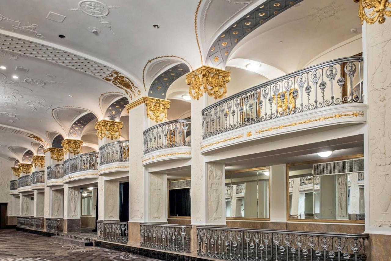 | The Mayflower Hotel, Autograph Collection