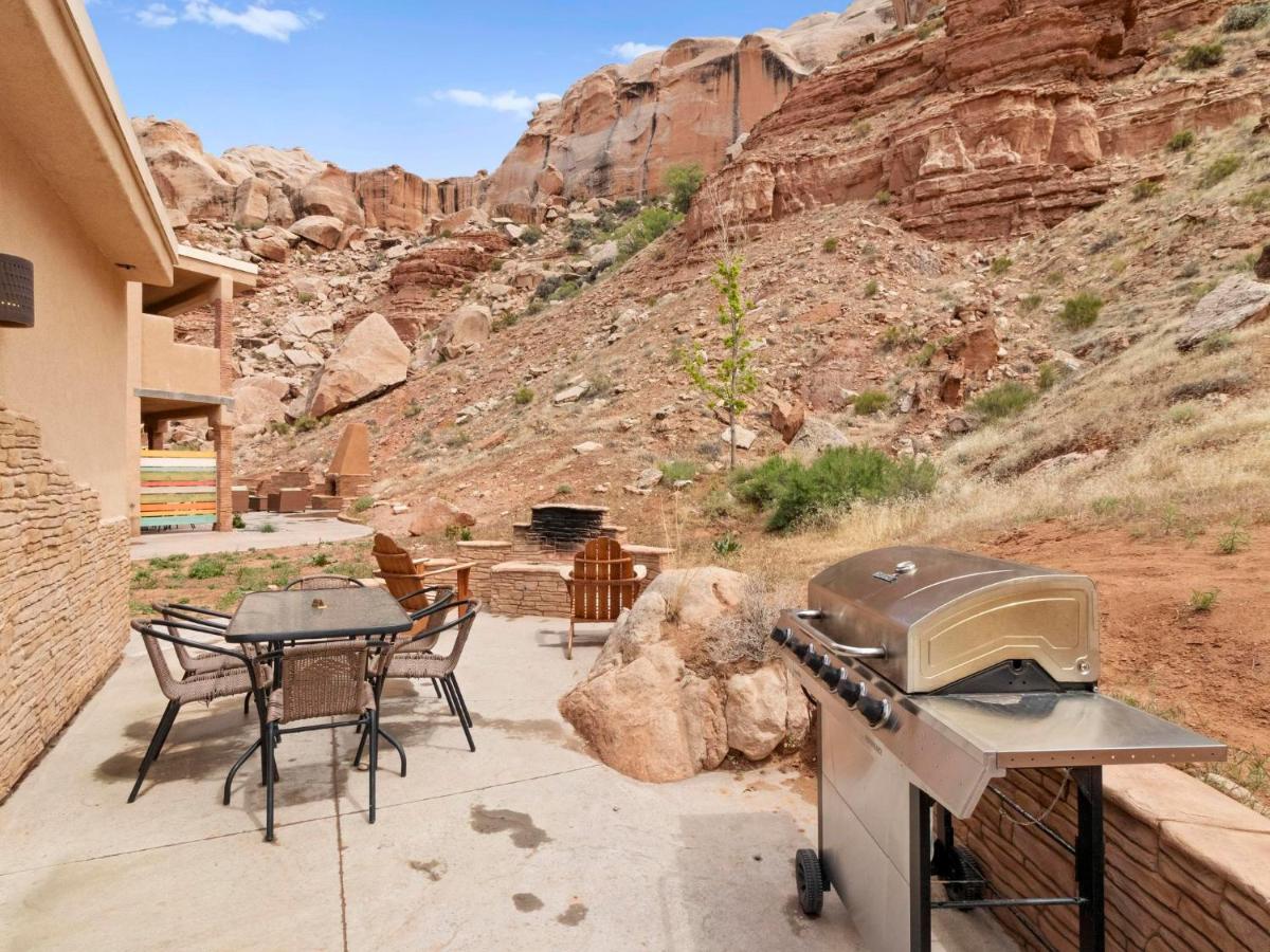 | Bluff Dwellings Resort