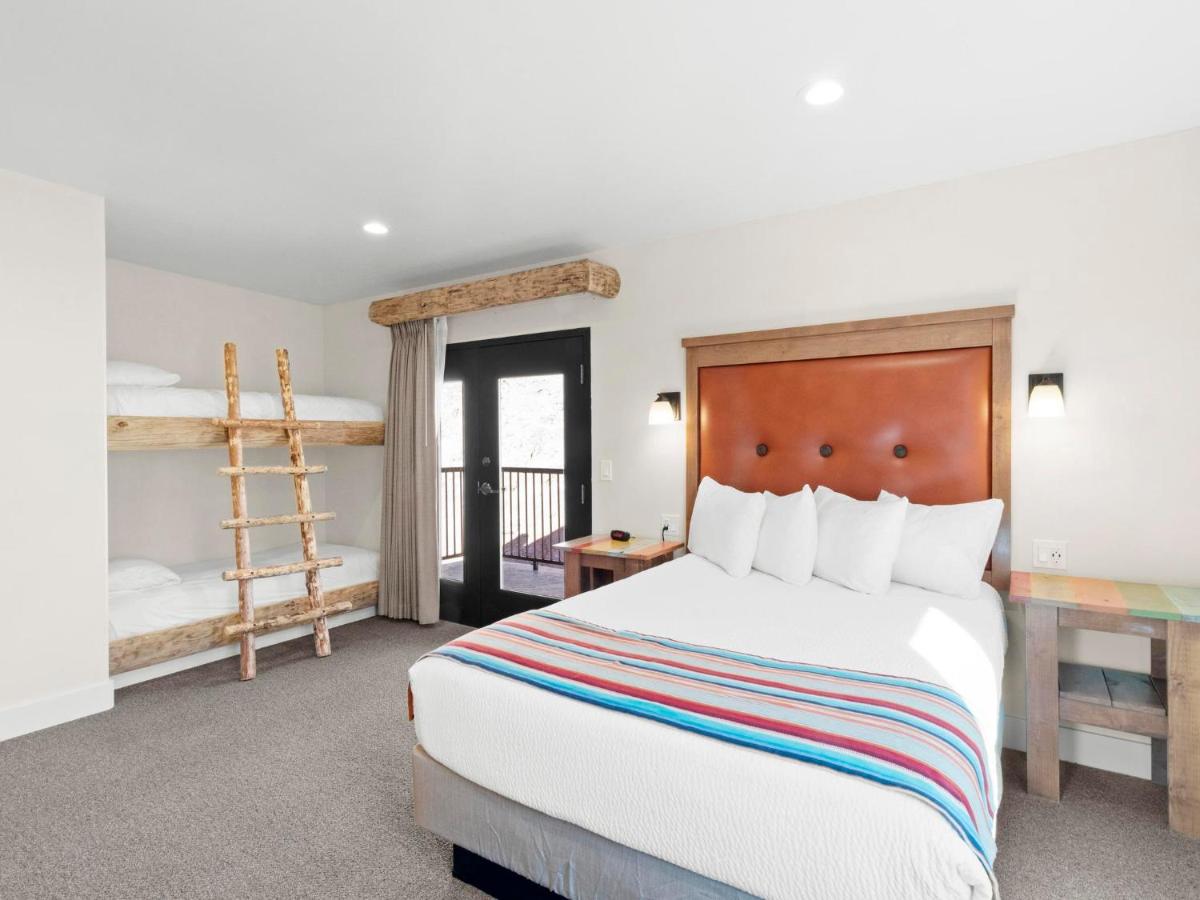 | Bluff Dwellings Resort