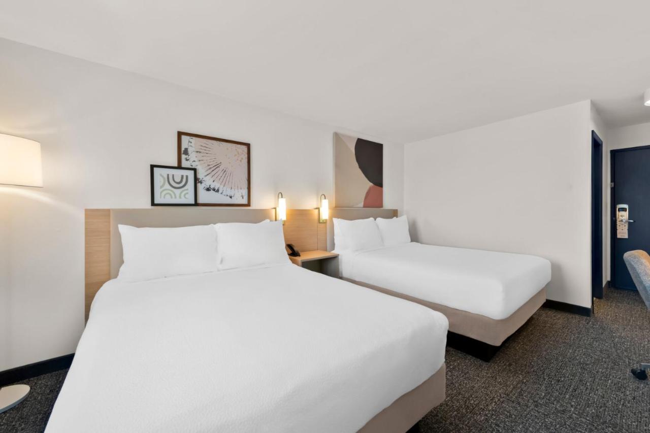 | Economy 7 Inn
