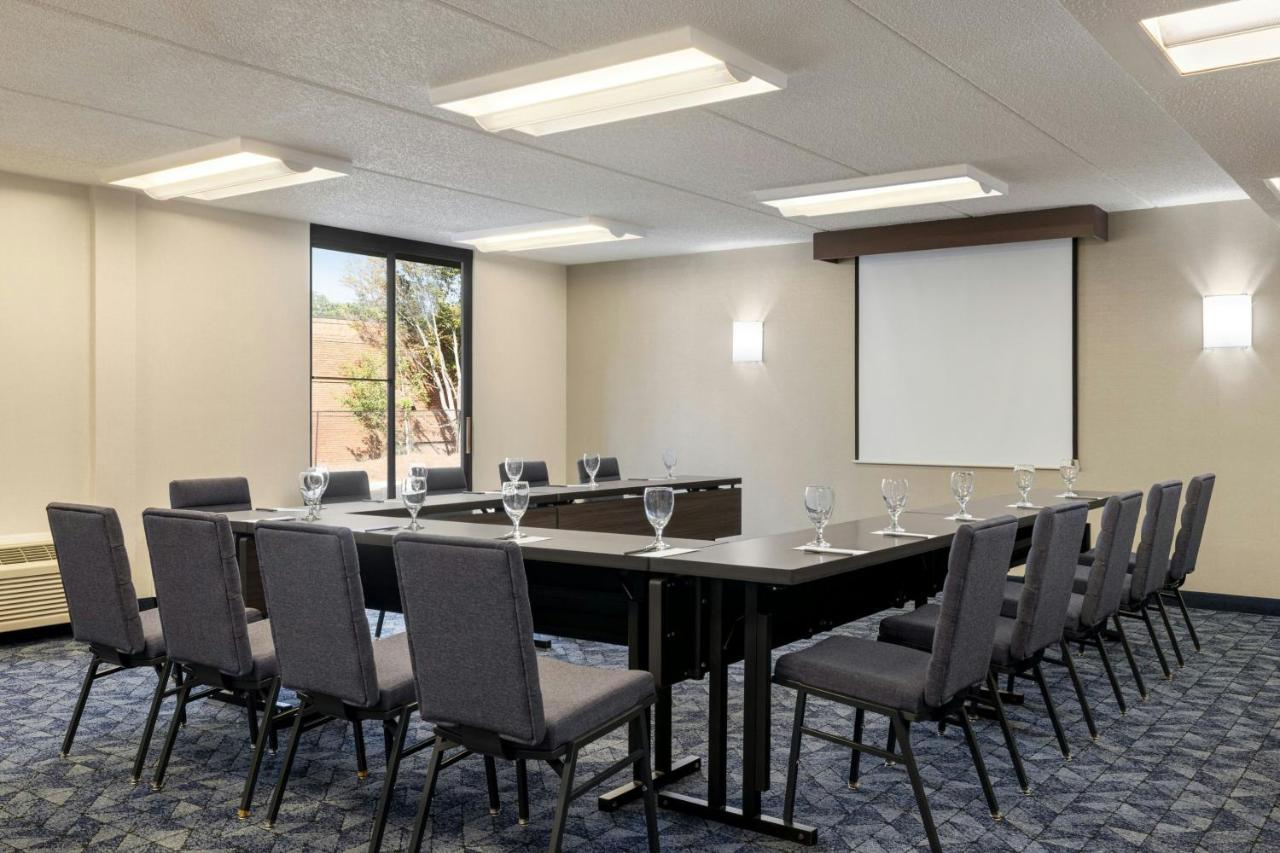  | Courtyard Atlanta Northlake