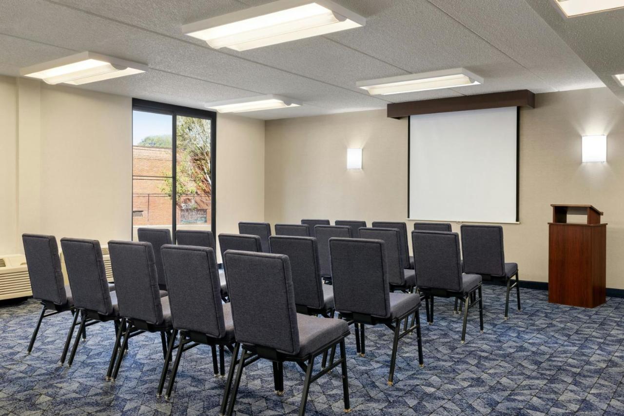  | Courtyard Atlanta Northlake