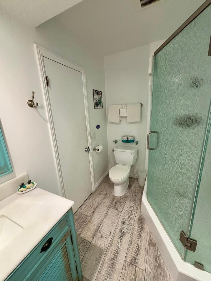 Deluxe Queen Suite with Two Queen Beds - Ocean Front at Sea Horse Resort