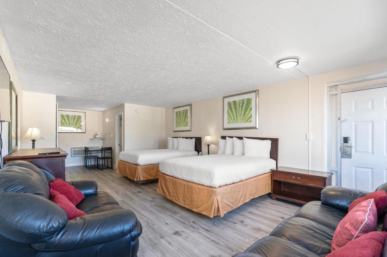  | Ocean 5 Hotel