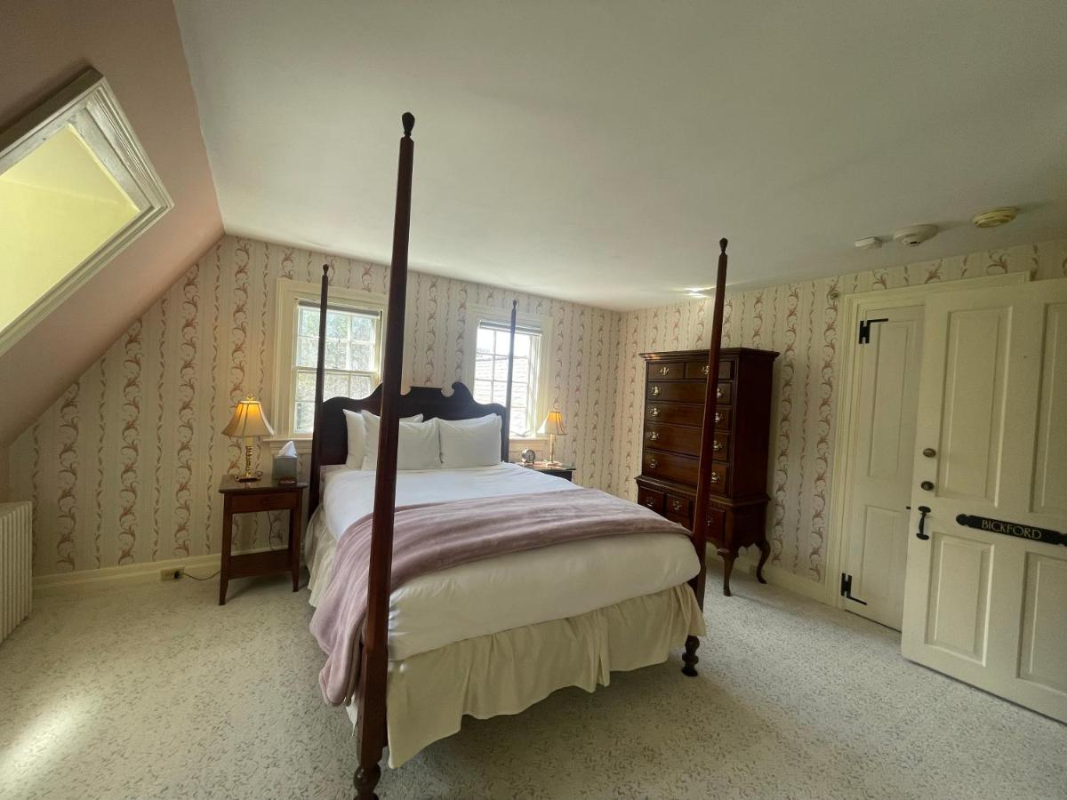| Adair Country Inn & Restaurant