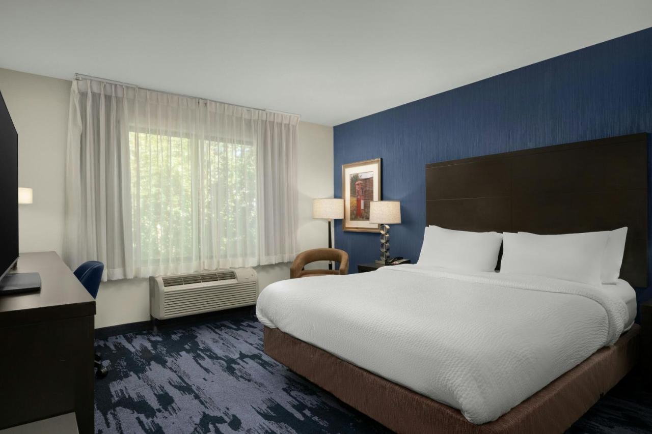 | Fairfield Inn & Suites by Marriott Moscow