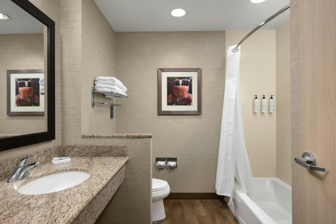 | Fairfield Inn & Suites by Marriott Moscow