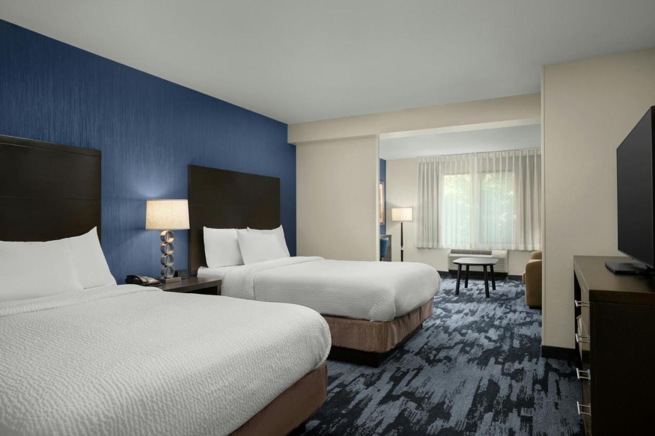 | Fairfield Inn & Suites by Marriott Moscow