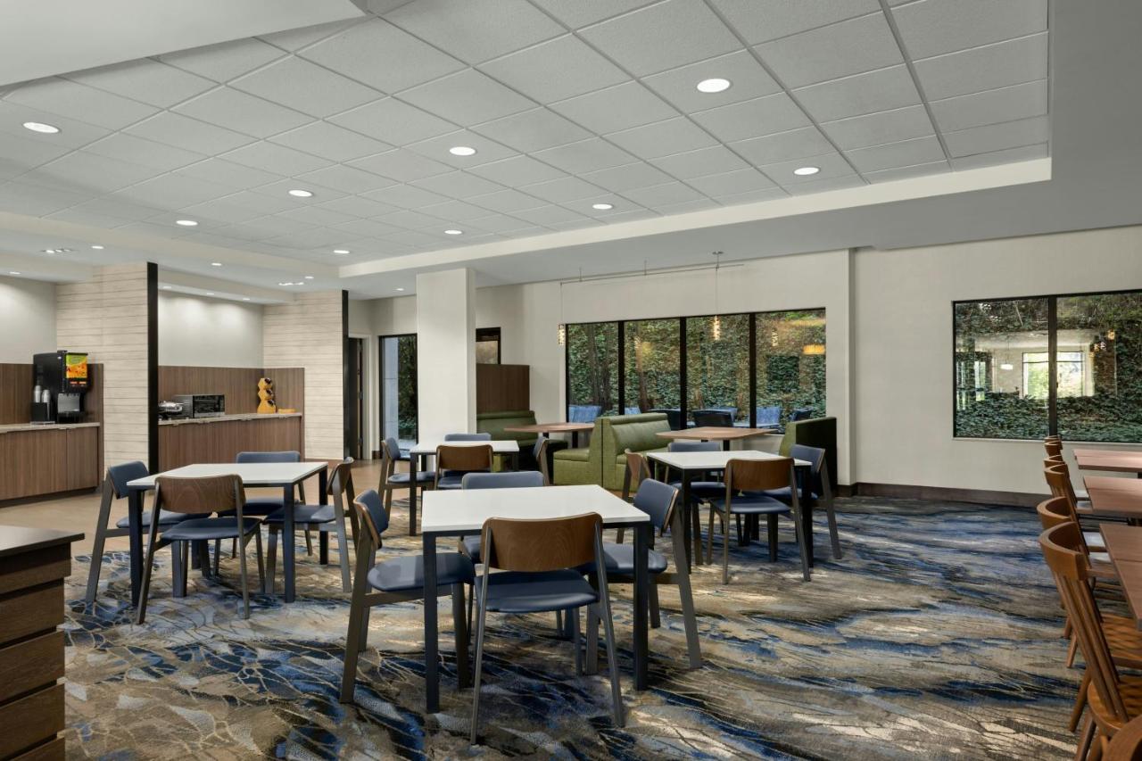 | Fairfield Inn & Suites by Marriott Moscow