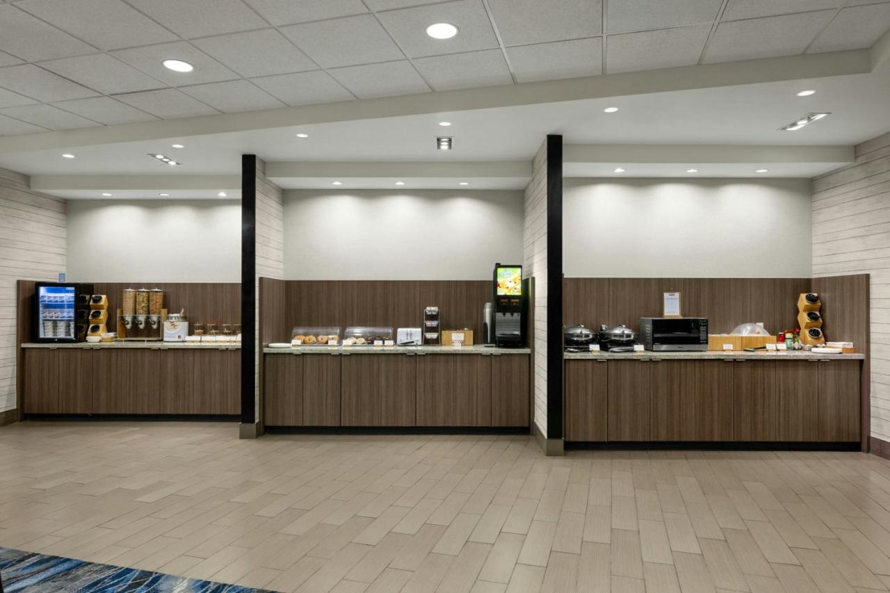 | Fairfield Inn & Suites by Marriott Moscow