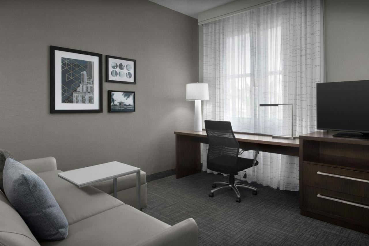 One-Bedroom Suite with Sofa Bed at Residence Inn by Marriott Fort Lauderdale Airport & Cruise Port