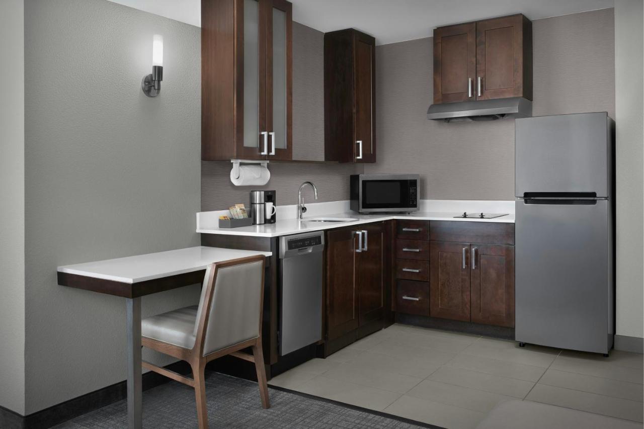 King Studio with Sofa Bed at Residence Inn by Marriott Fort Lauderdale Airport & Cruise Port