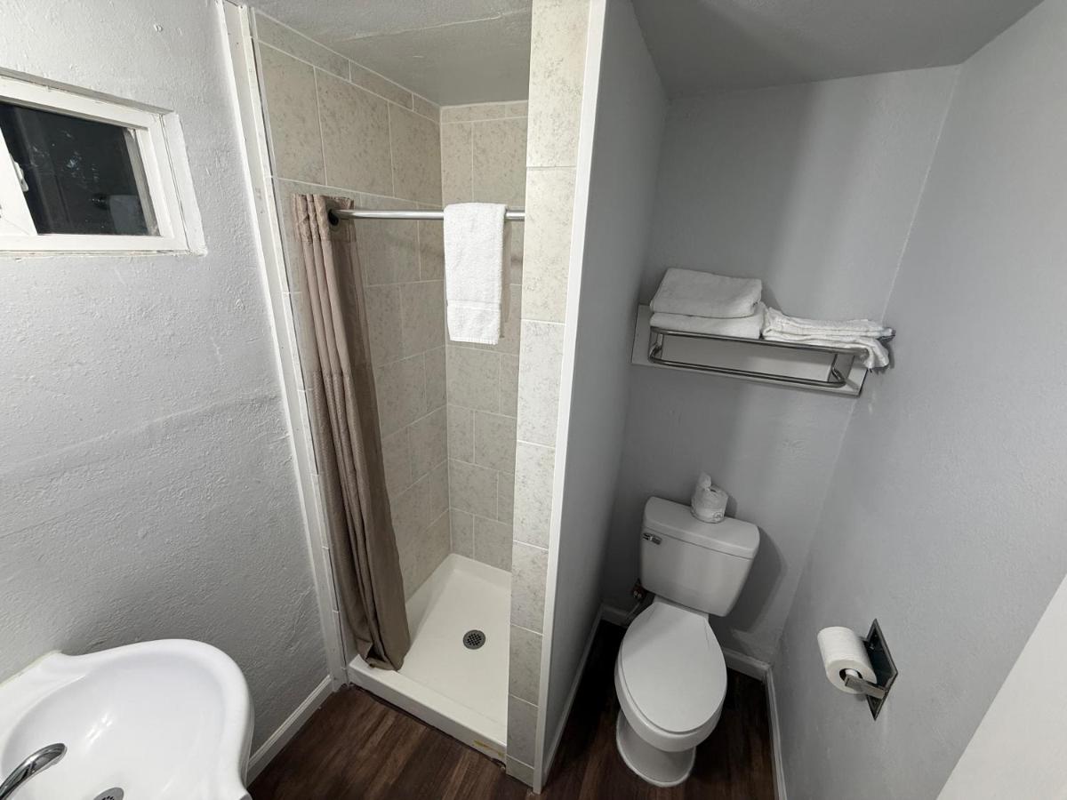 Queen Room with Two Queen Beds at Budget Inn Bend