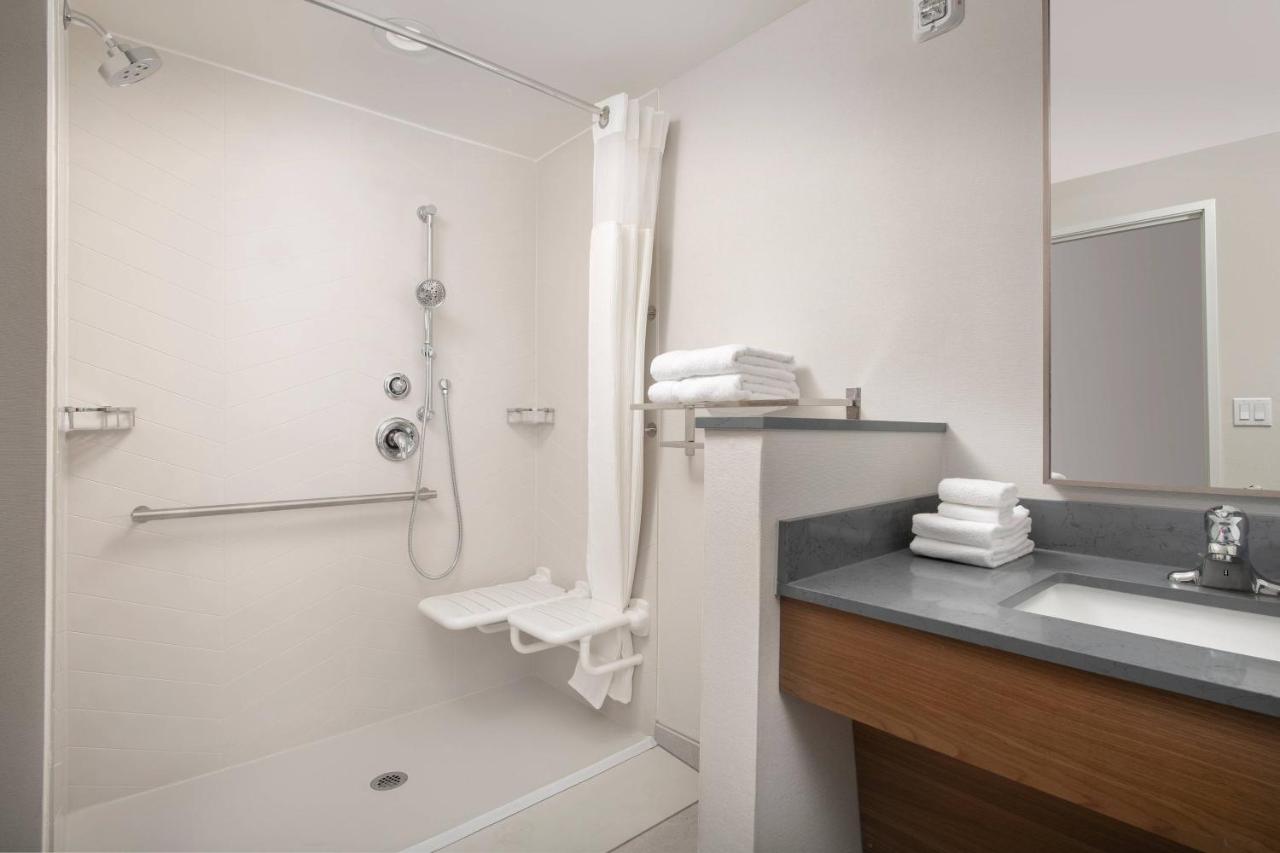 | Fairfield Inn & Suites by Marriott New Orleans Metairie