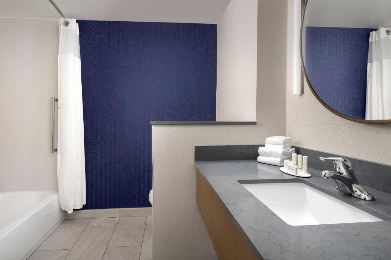 | Fairfield Inn & Suites by Marriott New Orleans Metairie