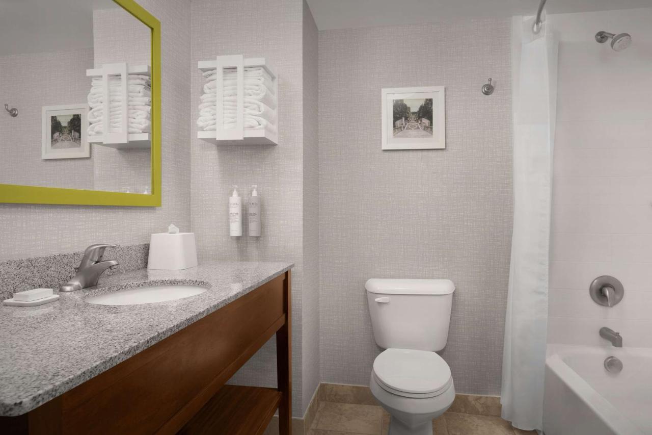Queen Room with Two Queen Beds - Non-Smoking at Hampton Inn & Suites Lynchburg