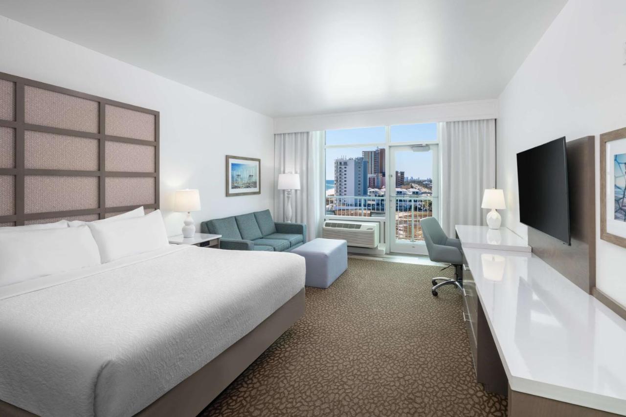 King Room with Sofa Bed and Balcony - Beach View at Best Western Premier The Tides