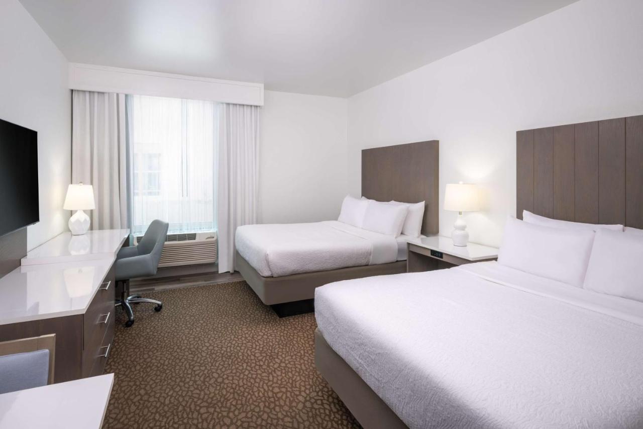 Queen Room with Two Queen Beds - No View at Best Western Premier The Tides