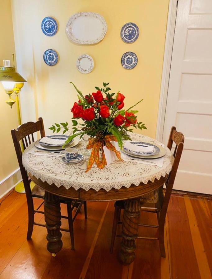  | Magnolia Cottage Bed and Breakfast