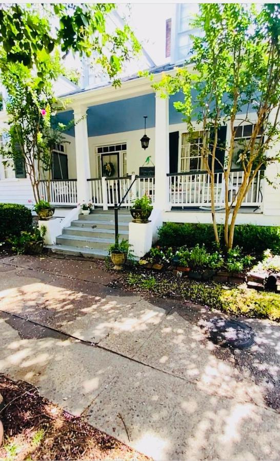  | Magnolia Cottage Bed and Breakfast