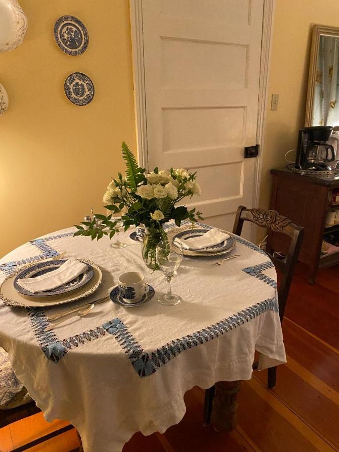  | Magnolia Cottage Bed and Breakfast