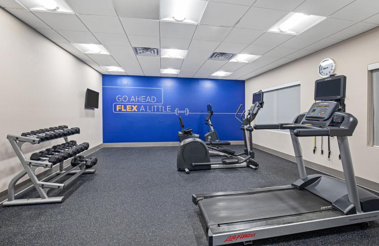  | Holiday Inn Express & Suites Carrollton West, an IHG Hotel