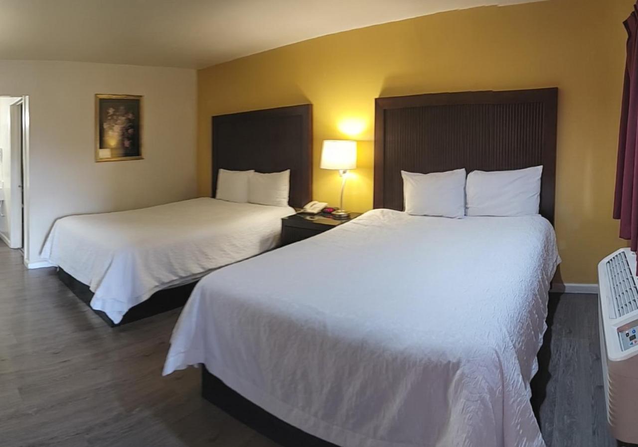 | Mission Inn and Suites