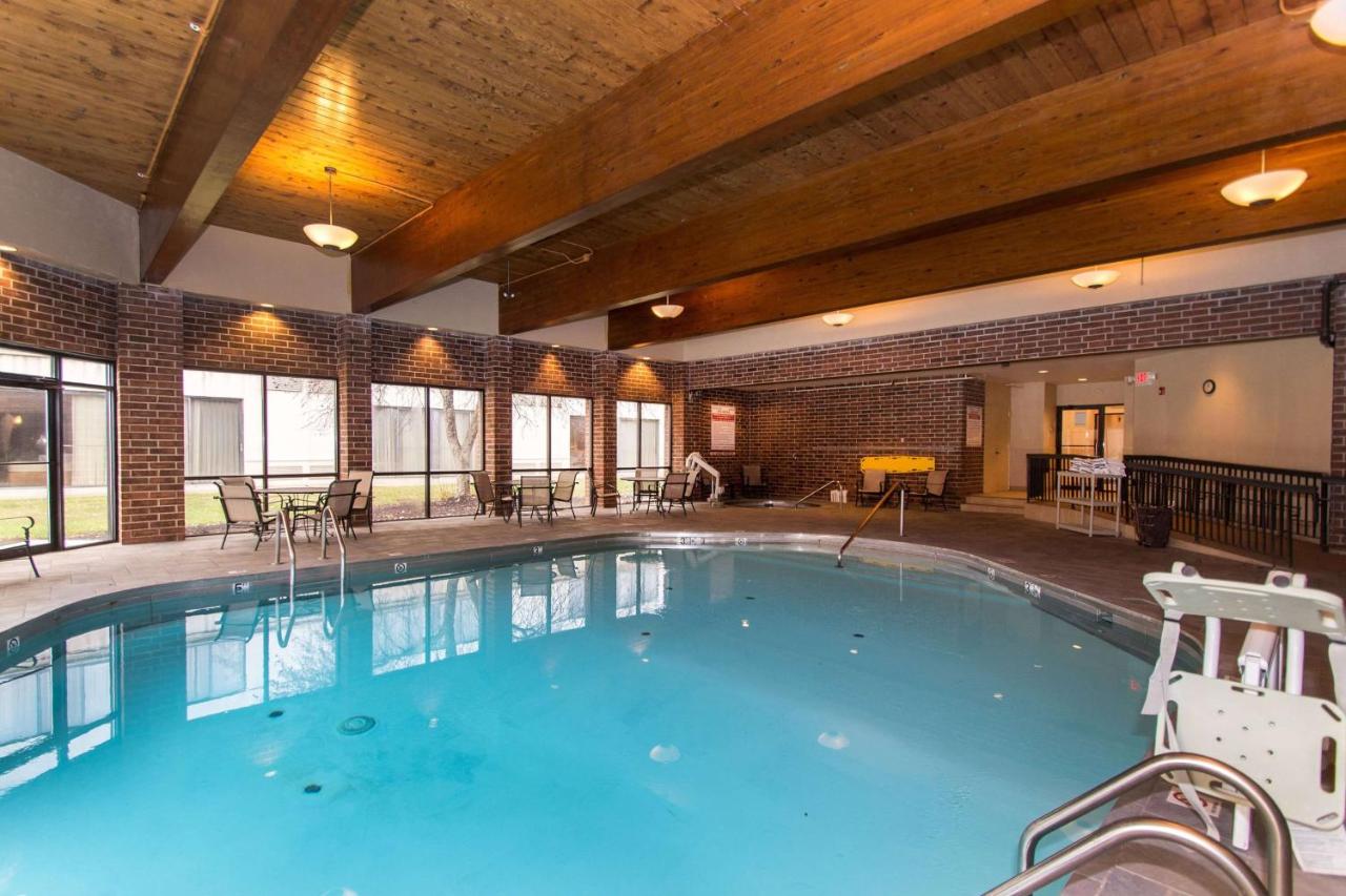 | DoubleTree by Hilton Cleveland South