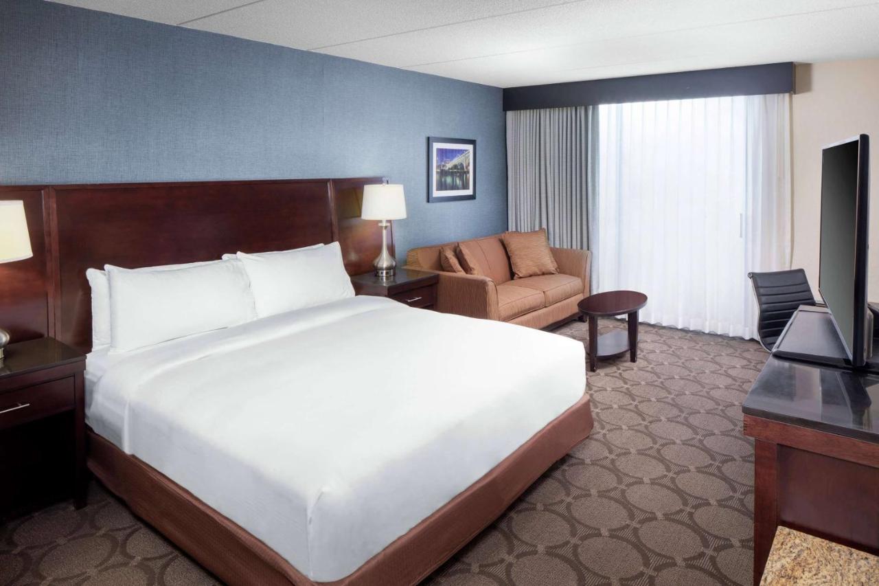 | DoubleTree by Hilton Cleveland South