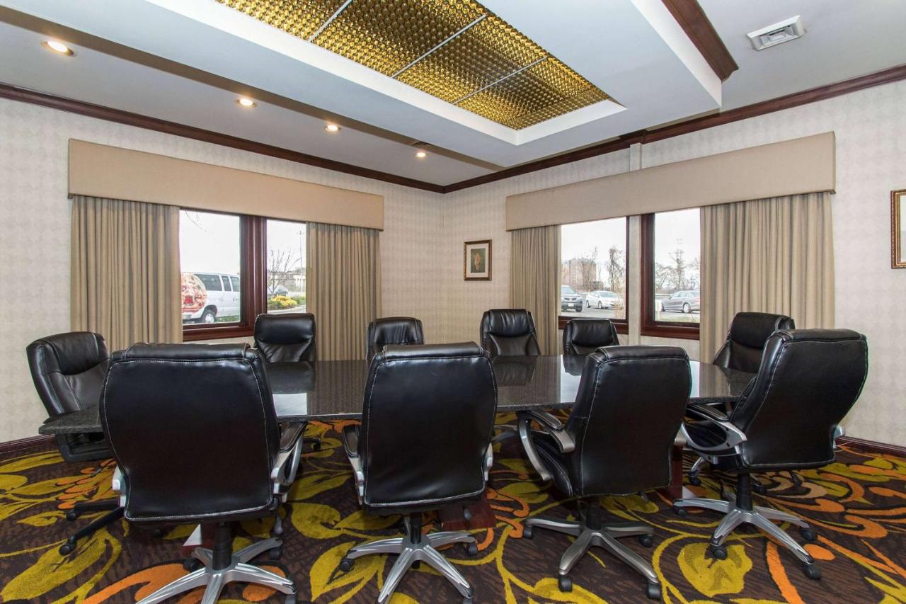 | DoubleTree by Hilton Cleveland South