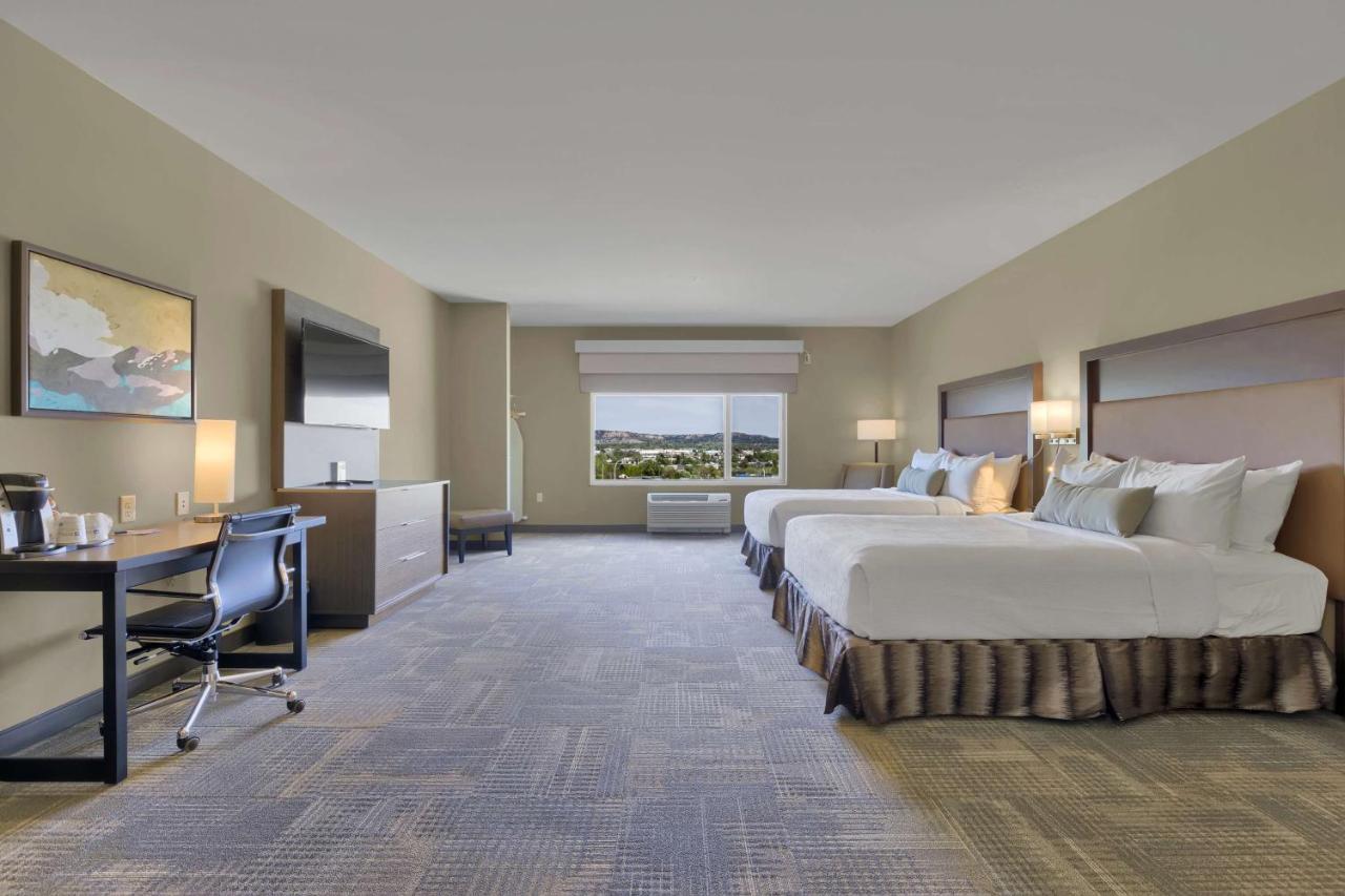 | Best Western Plus Executive Residency Fillmore Inn