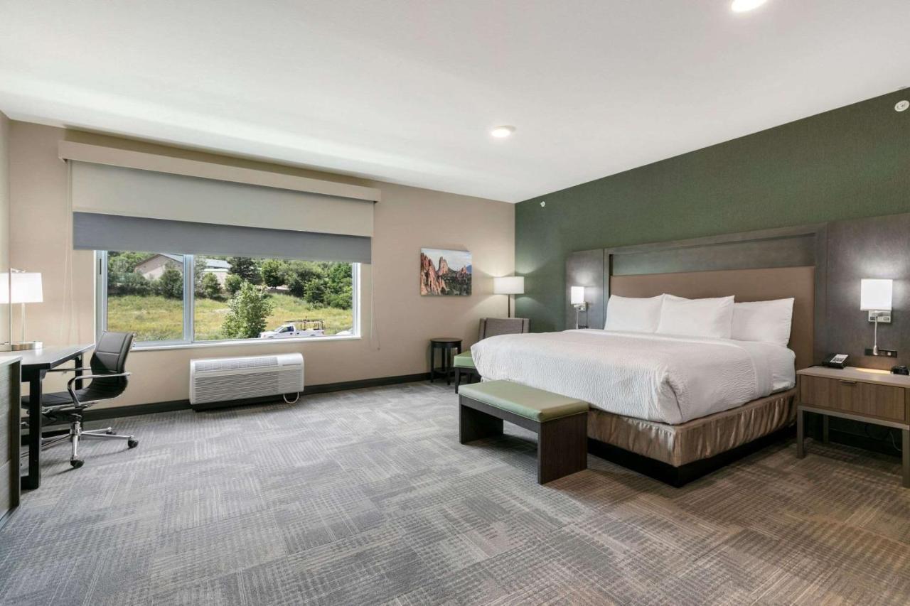| Best Western Plus Executive Residency Fillmore Inn