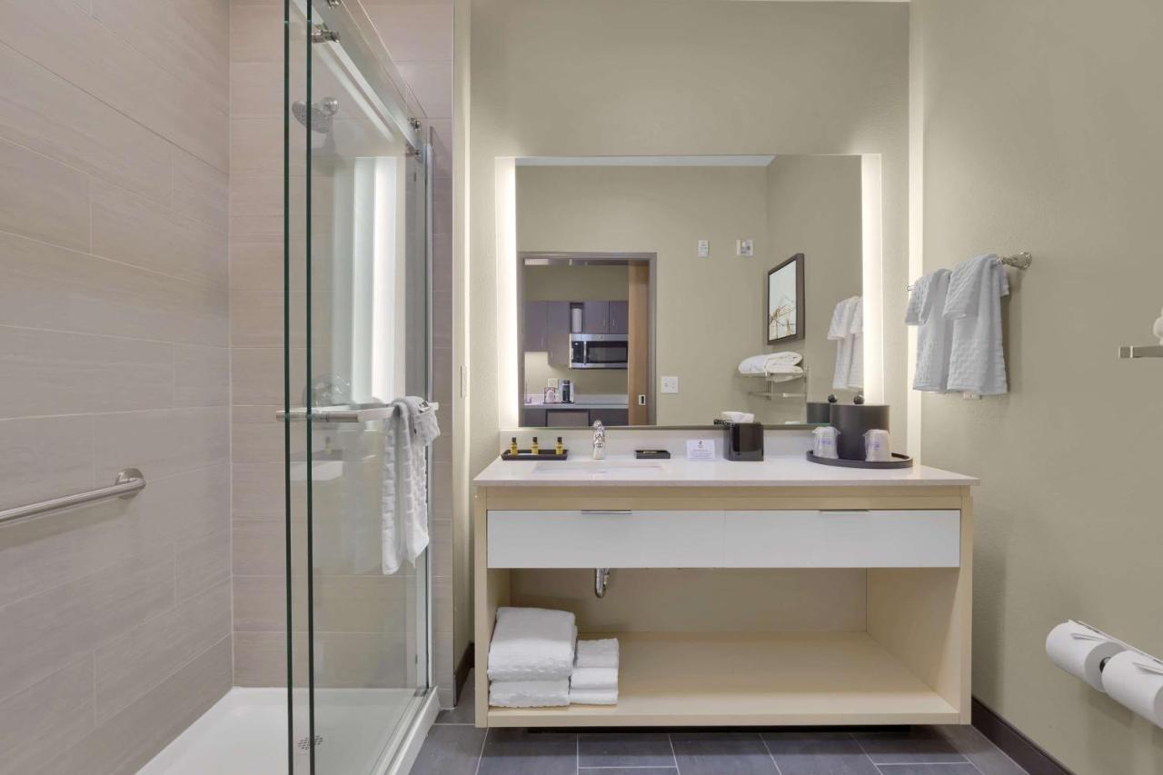  | Best Western Plus Executive Residency Fillmore Inn