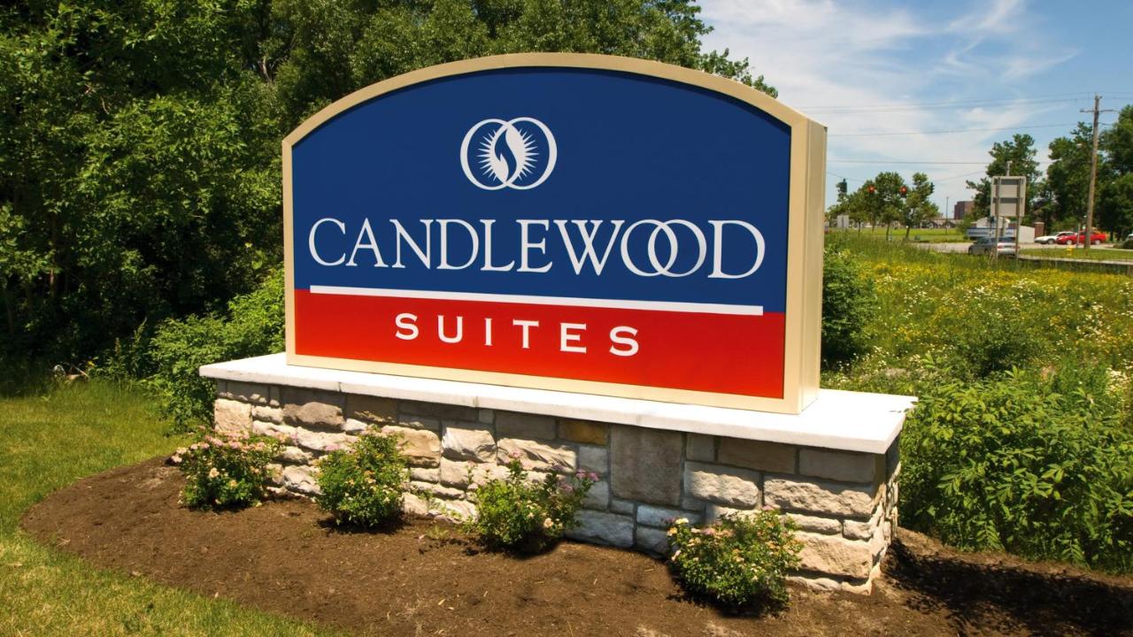 | Candlewood Suites Buffalo Amherst, an IHG Hotel