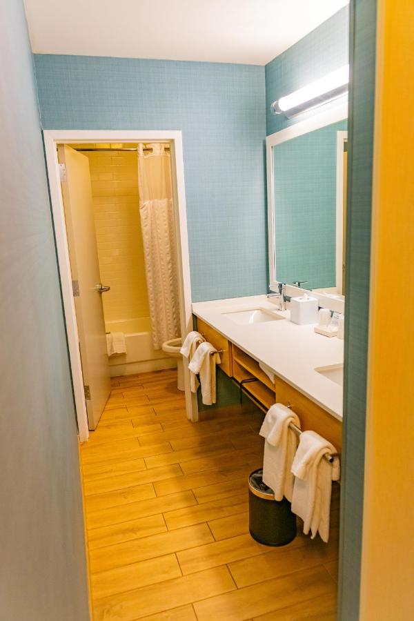 Junior Suite with King Bed at The Inn at Longwood Medical
