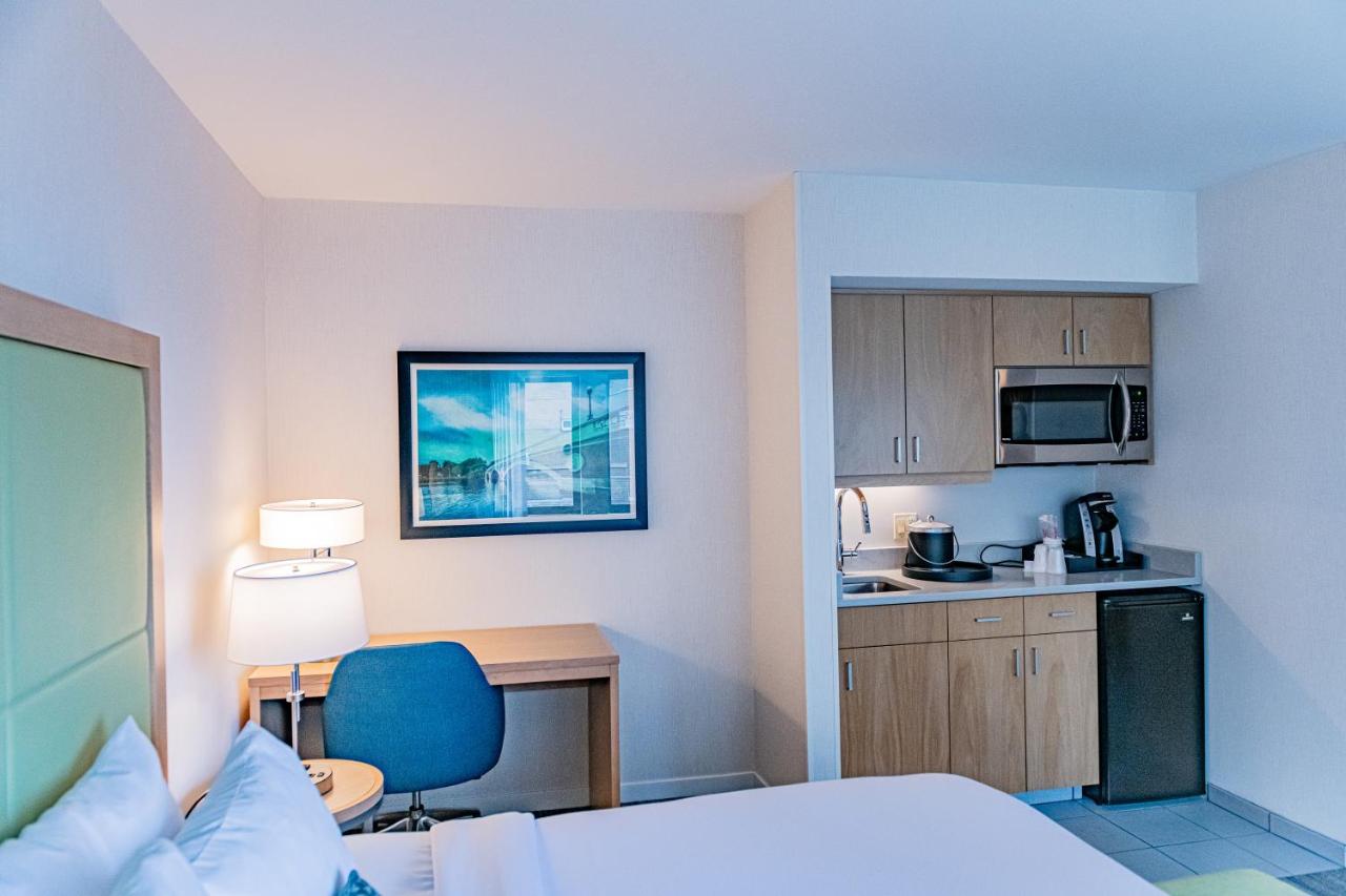 Junior Suite with King Bed at The Inn at Longwood Medical